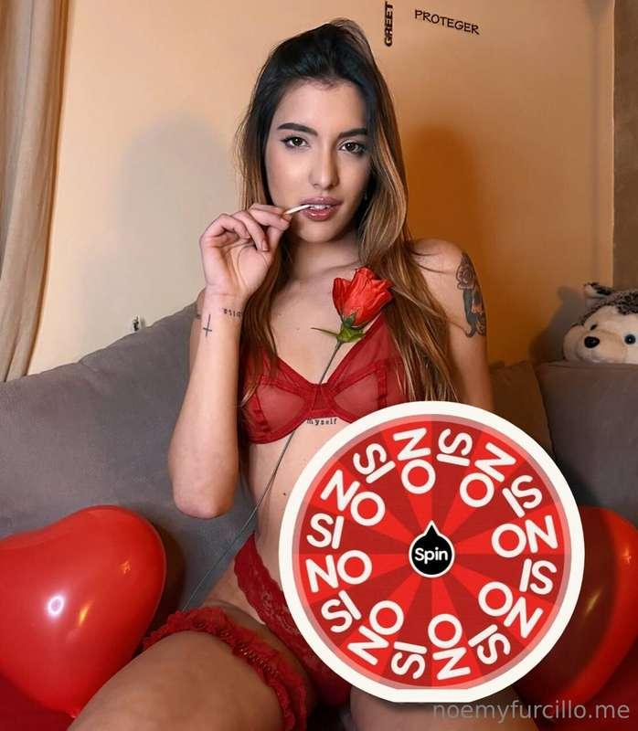 🌹  É la sera di San Valentino, hai un regalo per me? 🌹 
Io s..