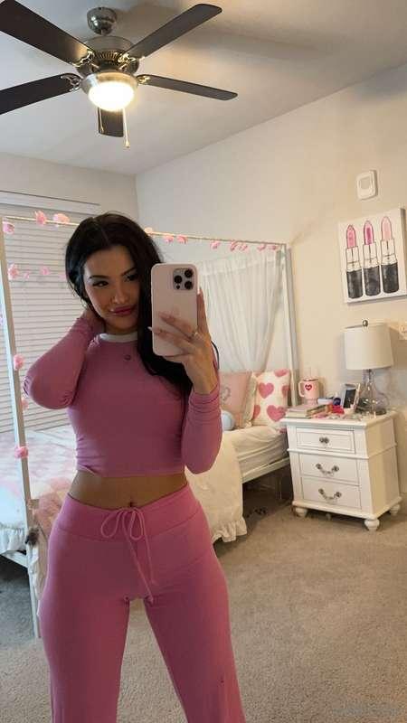 Let’s chat 💗