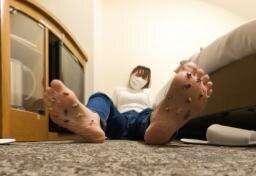 【360°VR】Foot fetish tinies tickle giantess' feet巨大娘の足をくすぐる足フ..