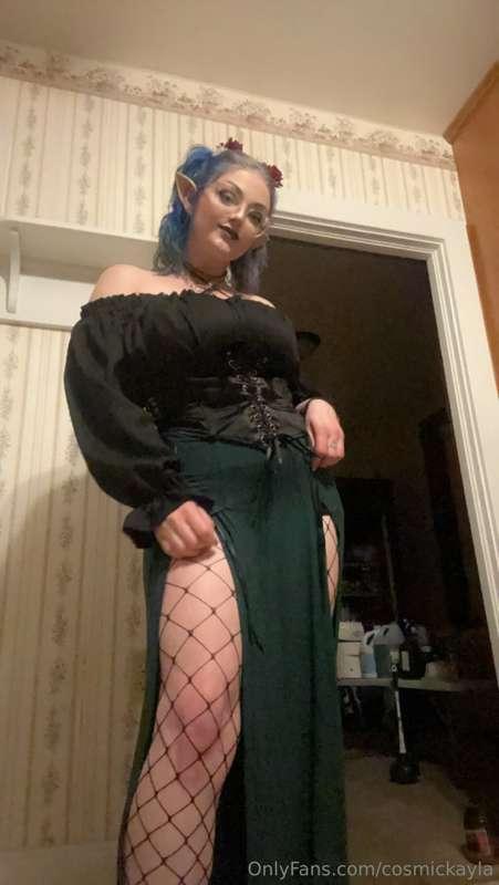 I was a forest nymph for Halloween 😇🧚‍♀️