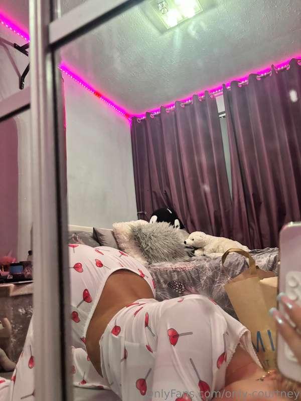 new comfies ;) 
