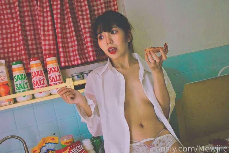mewjiic image #12