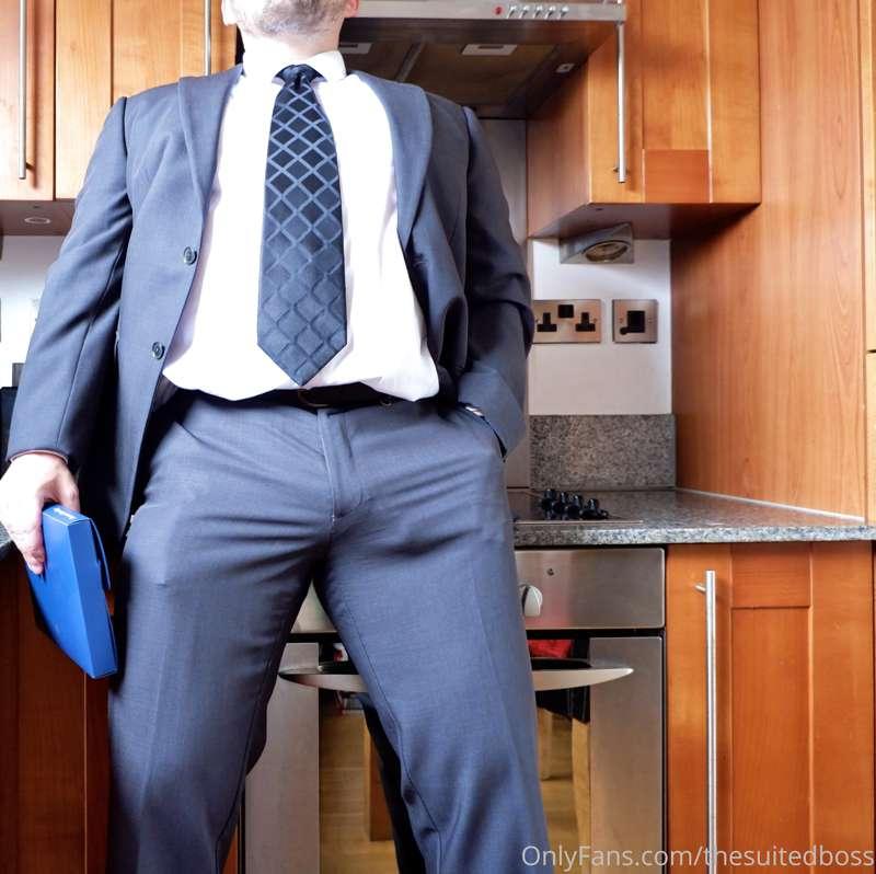 thesuitedboss image #1