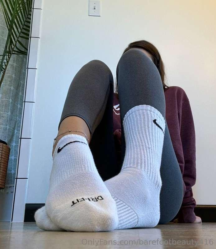 ankle or crew?✨
