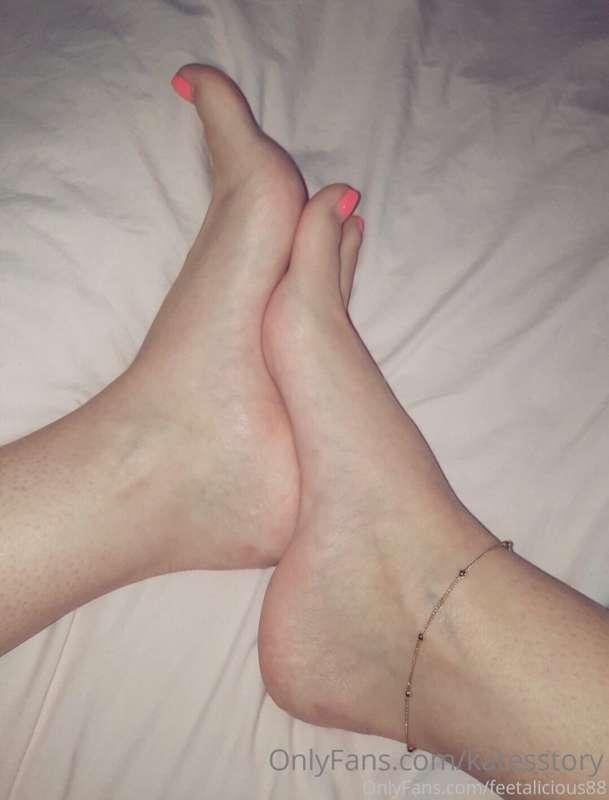 🔥Love feet? You just found your heaven!🔥My girl has an amazi..