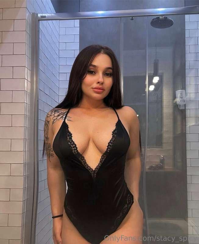 Does black suit my face? 😉