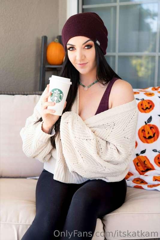 BASIC BITCH SEASON IS UPON US!! 

And I am here to celebrate..