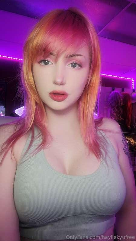 LIVE NOW- SHORT & SWEET TWITCH STREAM! 🥰 Unlock dis & find t..