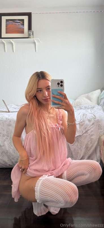 come hang out with me in our dms :( i've been so horny latel..