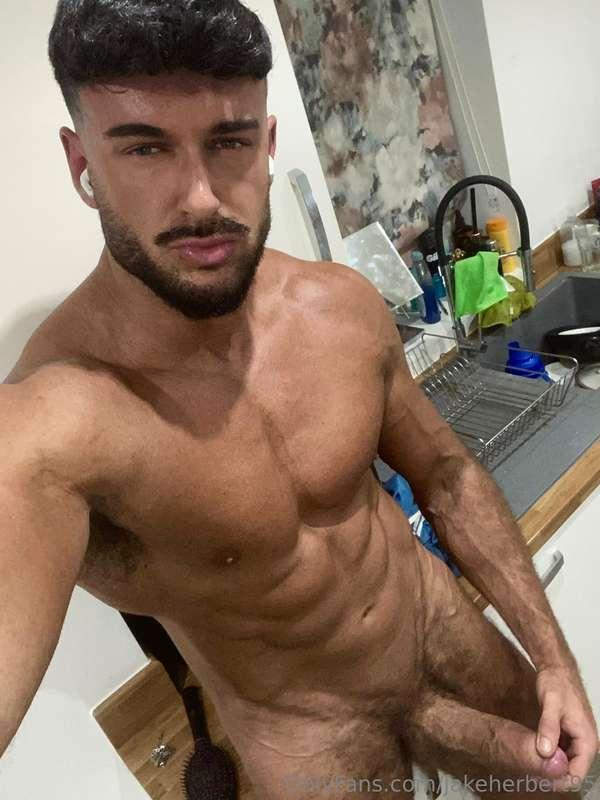 My cock needs your attention 💦