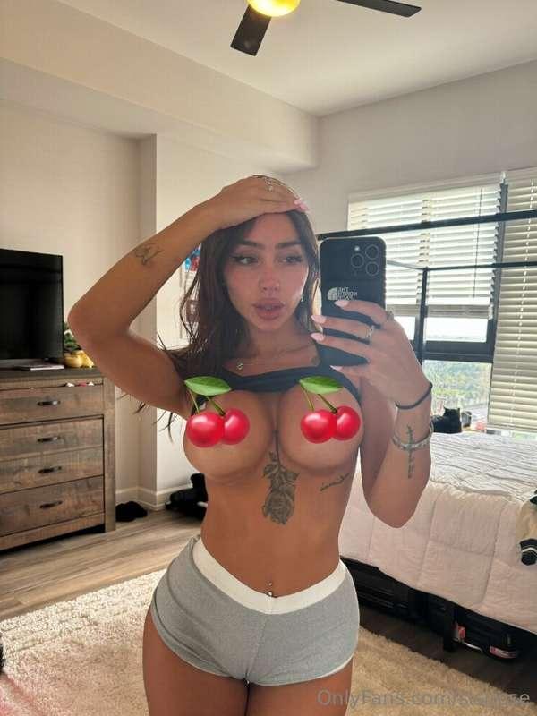 ### MY NIPS ARE SO HARD 🍒😌
I’m in that type mood rn bby 😙 I’..