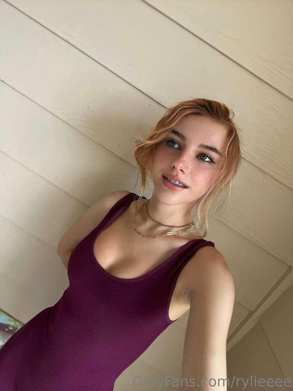 rylieeee image #0