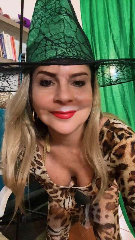 🐆🌹😻 Leopard or Good Witch? ✨❤️‍🔥🎃Halloween Special ❤️‍🔥❤️‍❤️‍🔥🎃