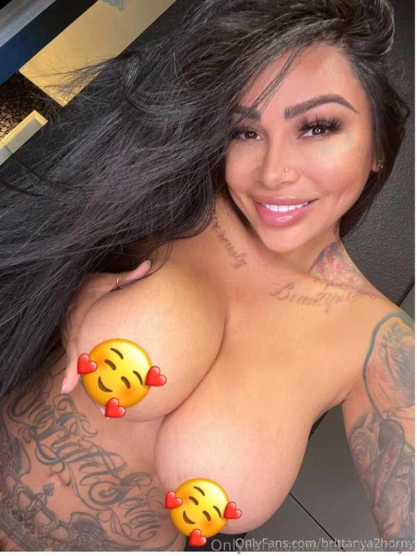 ## 𝚃𝙾𝙿𝙻𝙴𝚂𝚂 🍒😋 𝚕𝚎𝚝𝚝𝚒𝚗𝚐 𝚖𝚢 ***𝚃𝙸𝚃𝚃𝙸𝙴𝚂 𝙾𝚄𝚃***  A𝚗𝚍 𝚜𝚠𝚒𝚛𝚕𝚒𝚗𝚐 𝚝𝚑𝚎..