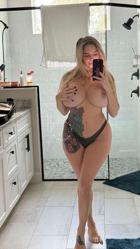 I could make your weekend unforgettable … just saying 😈😈😈