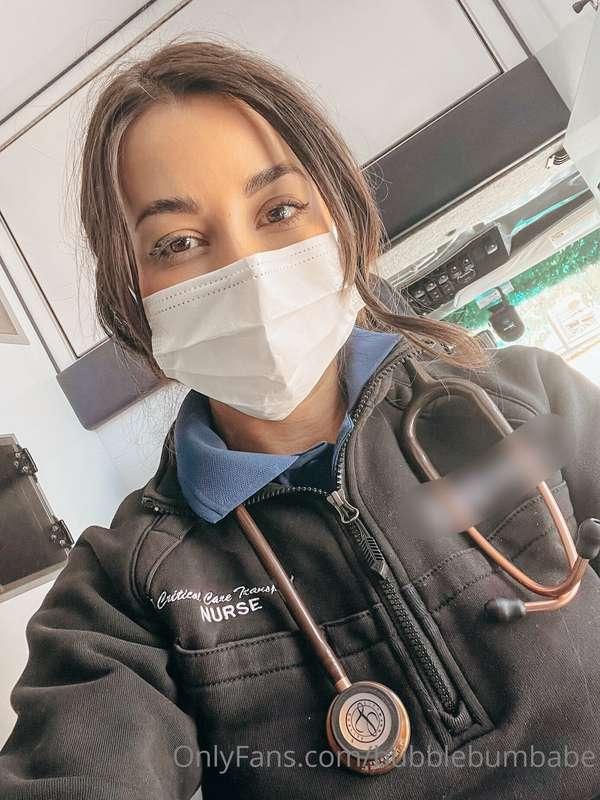 Rig selfie as promised! Just getting the shift started 🥰