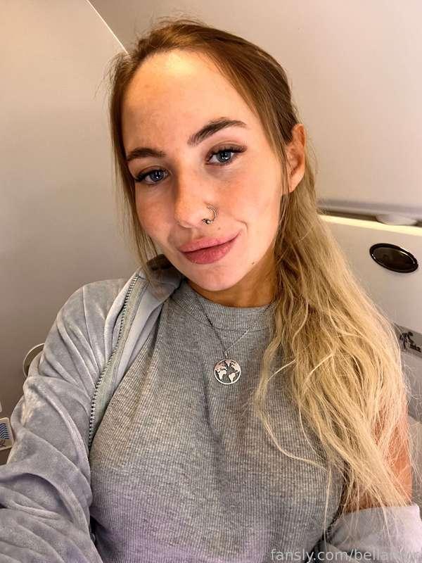What are you doing today? I miss you😌

#bigboobs #joi #asmr #pussy #blonde #bigass #curvy #amateur #thick #porn