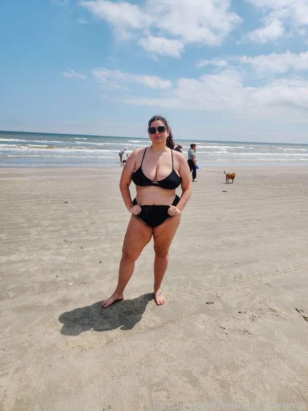 thebustymomma image #0