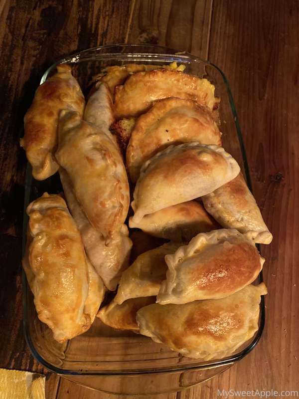 Food porn: we made empanadas! Beef, chicken and corn (3 diff..