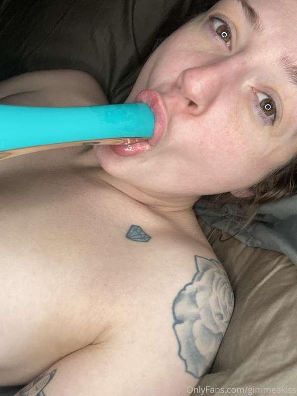 🍆 😯