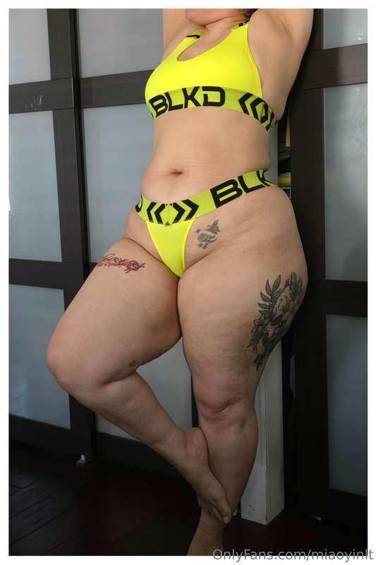 "Just dropping in to make your day a little dirtier."😈