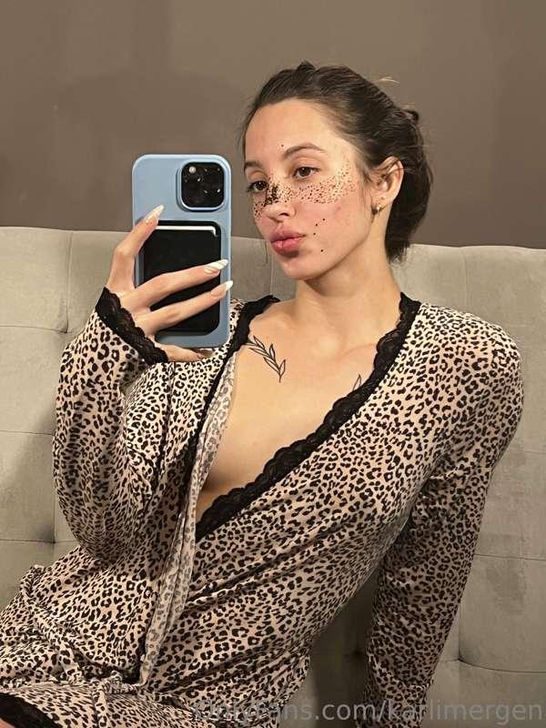 💋