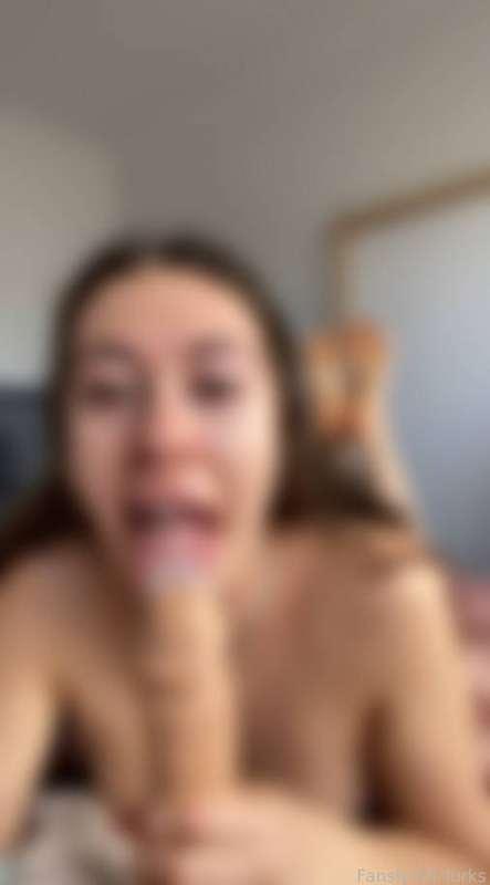 🔥 BJ IN THE POSE 🔥 DILDO 4
Sloppy and slurpy hehe