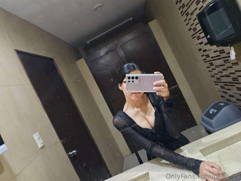 :p   All my pics unsensored here: @petit_vip 🥵🥵🥵