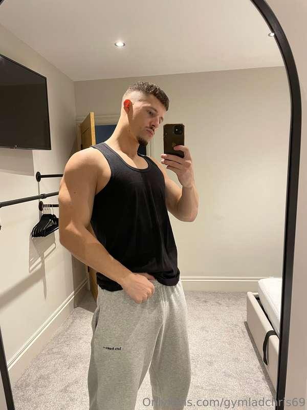 What are you guys thinking of this new tank top? 🕶
