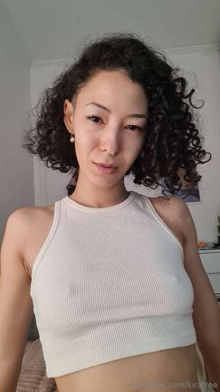 Follow my premium page @kirapynk for instant access to 1800 ..