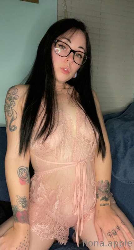 Message me with a tip and I’ll show you more 🥵🥵💦💦