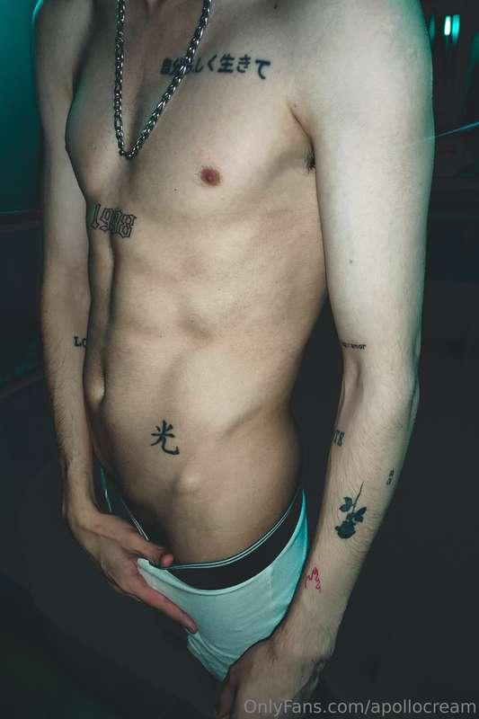 Do you like my new tattoos? 🍨