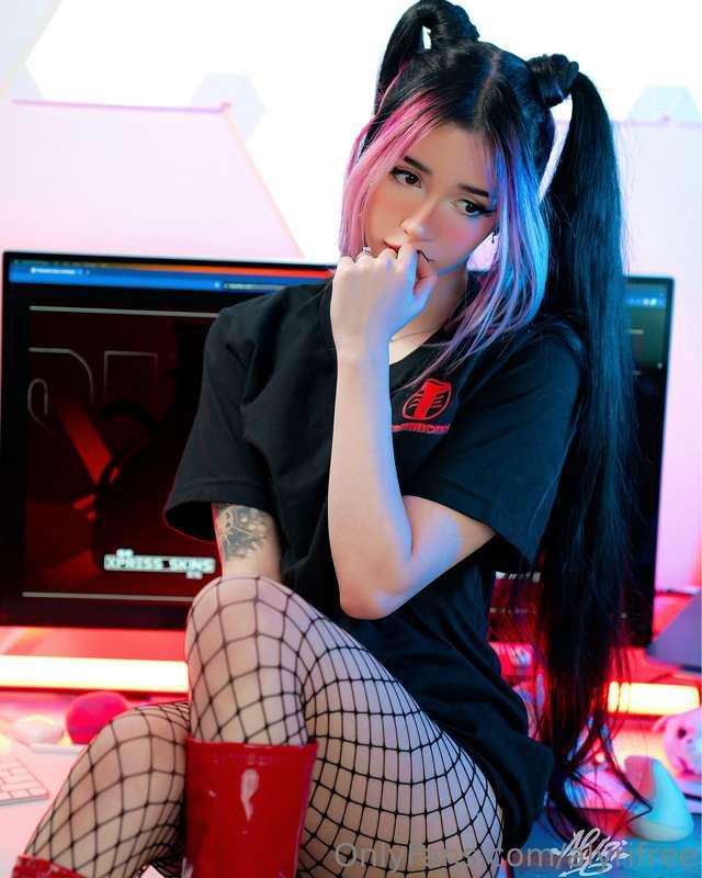 Hmmm what game should we play together?😊