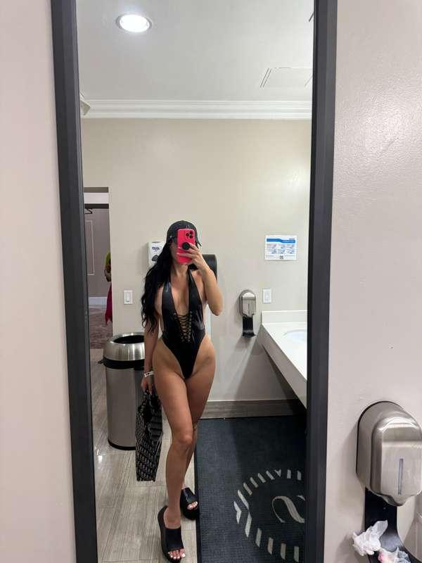 Fill me up? 💦💦💦