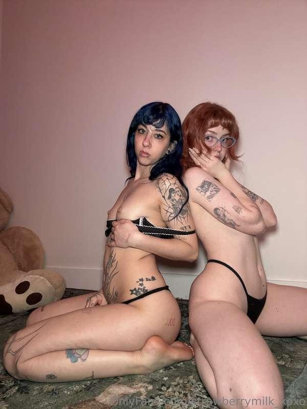 Don’t we look even sexier together? 😈@xxforty2