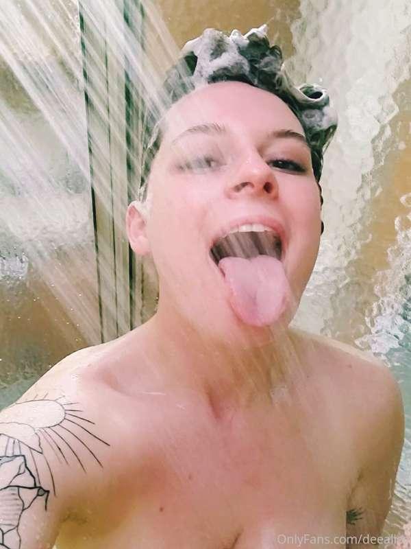 Here's to freaky Friday! 😛 Hit me up if you want to celebrat..