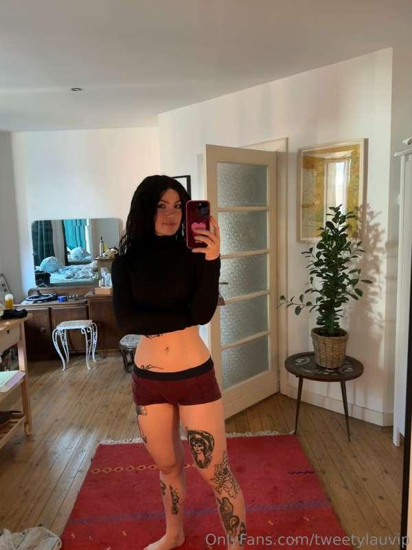 tweetylaura image #0