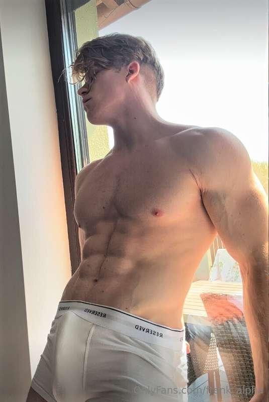 I like it when you take control… or should I?🥵😈