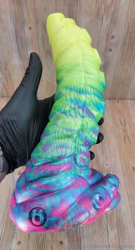 Cannot wait to stretch my pussy around this Hyper Nid cock! ..