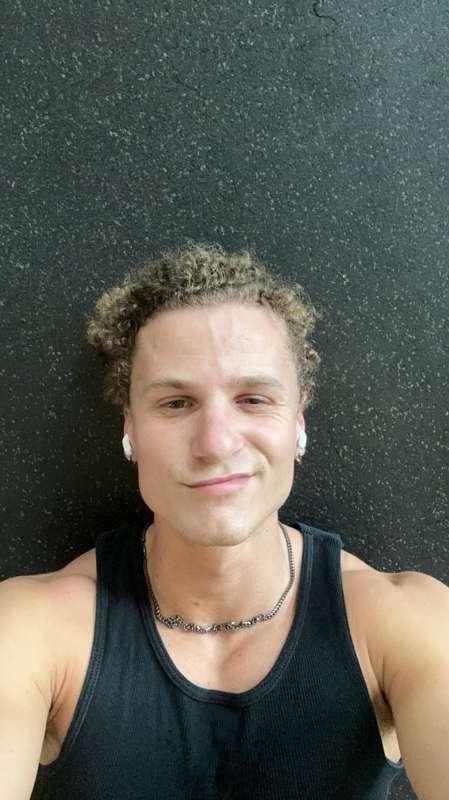 curlyheadedfck image #0