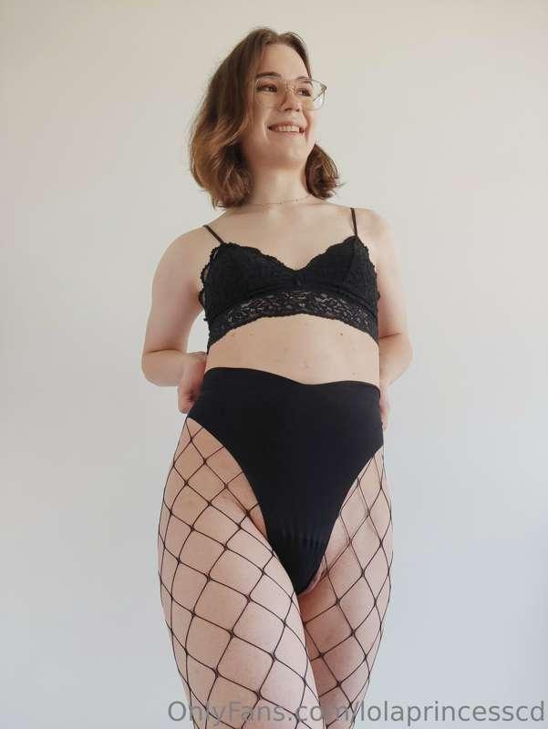 These fishnet stockings are made to catch big fish 😉