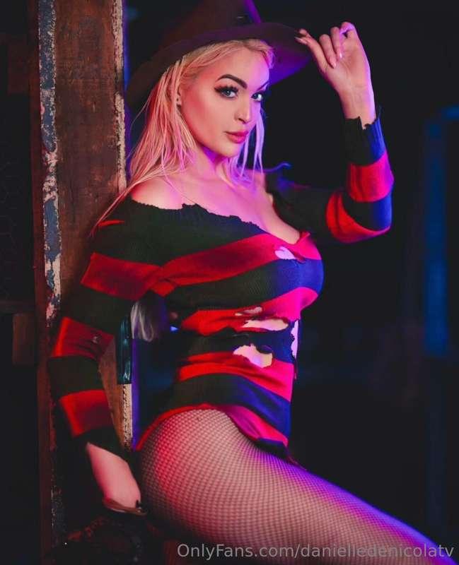 Naughty nightmares on onlyfans.com/danielledenicola