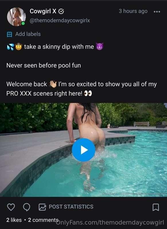 New skinny dipping video out on my VIP PAGE RIGHT NOW! @them..