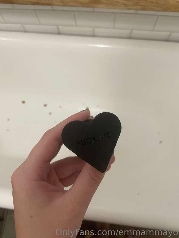 Only clue i’m giving for todays present 🤪