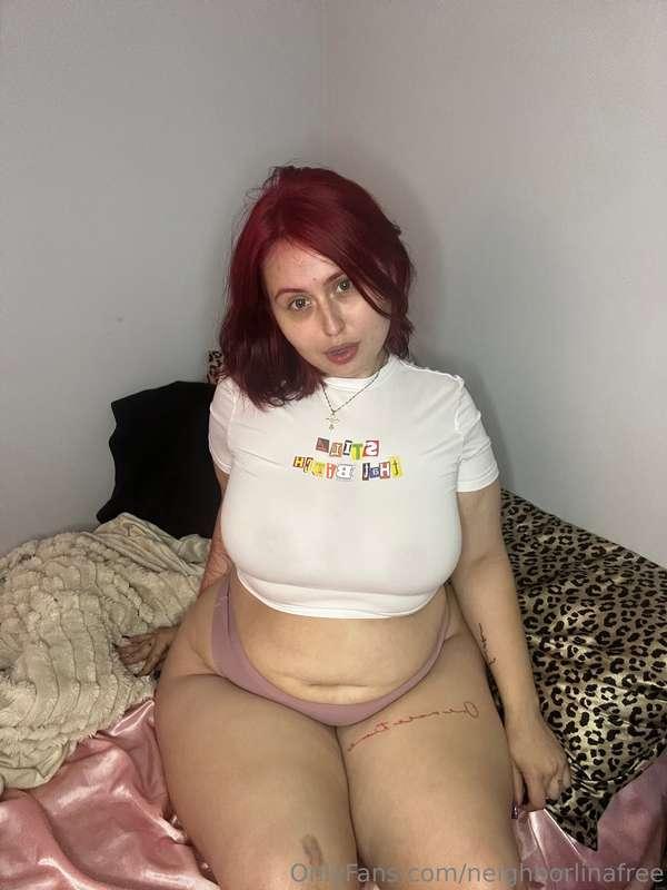 I don’t bite… unless you beg 🖤