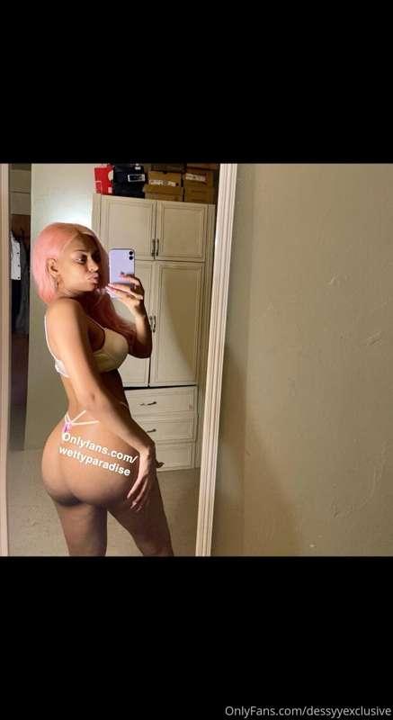 Subscribe to my vip page I post all uncensored let me help u..