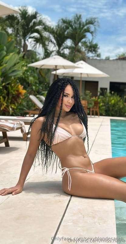 Cutie princess @miss.nayla 👑 wants to share her real devilis..