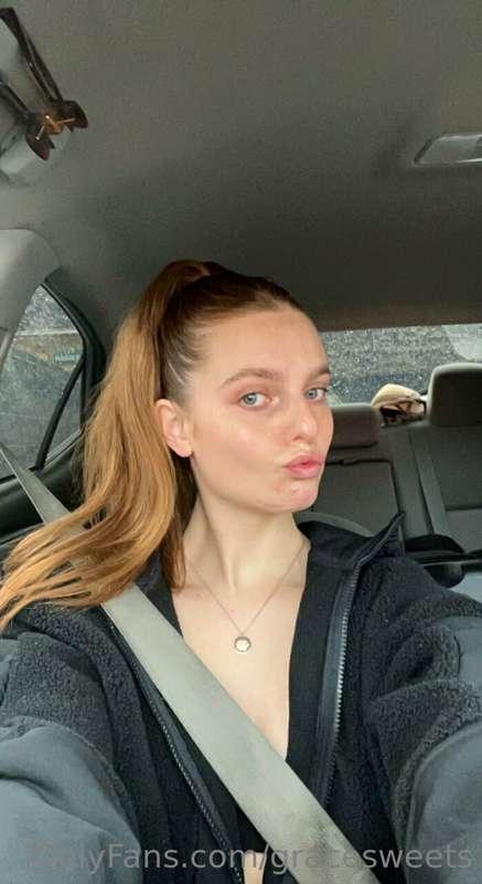 Say Hi if you think im pretty🥰💕