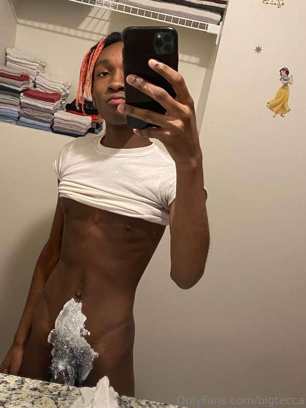 Shaving before my new stuff gets here 😩
