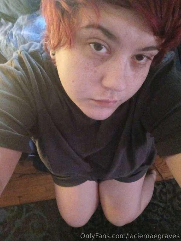 Tis the season to give prezzies! Check out the kinks in my b..